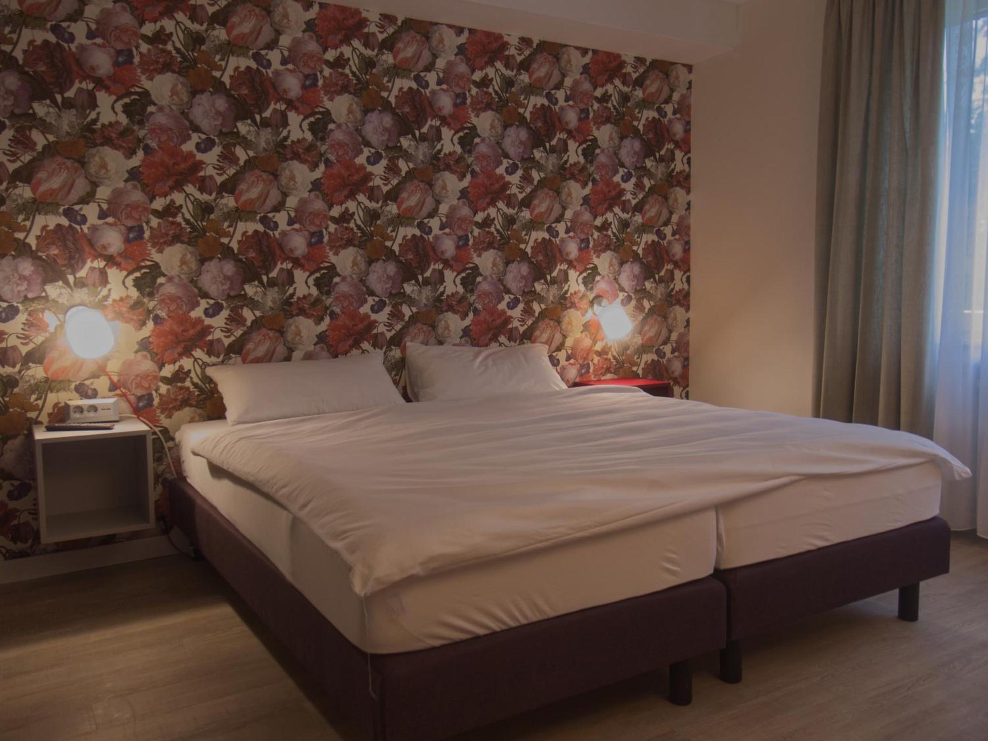Hotel Faehrhaus Km734 Dusseldorf Room photo
