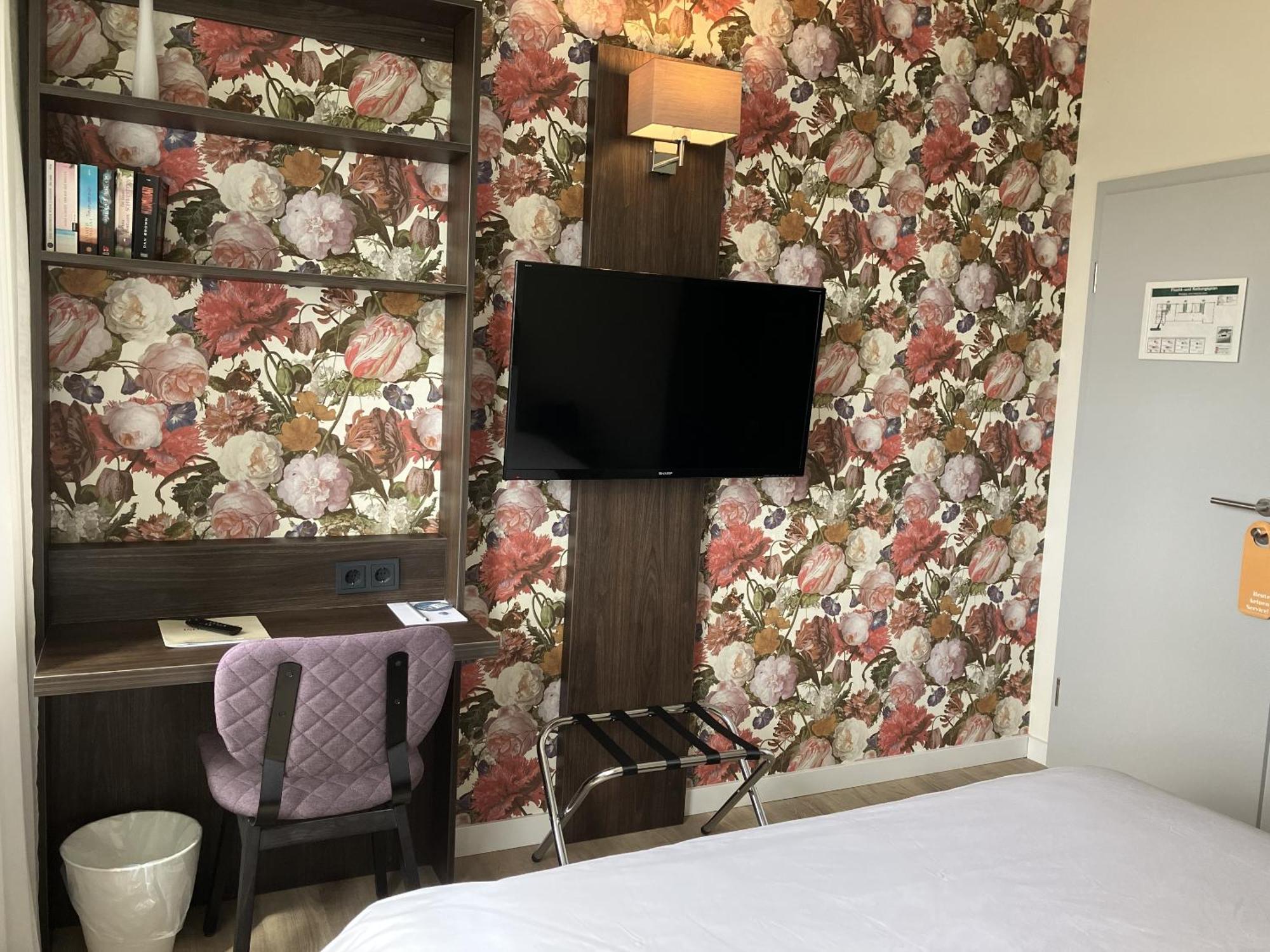 Hotel Faehrhaus Km734 Dusseldorf Room photo