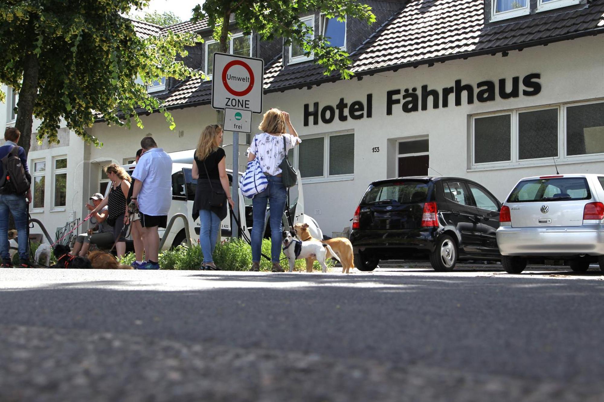 Hotel Faehrhaus Km734 Dusseldorf Exterior photo